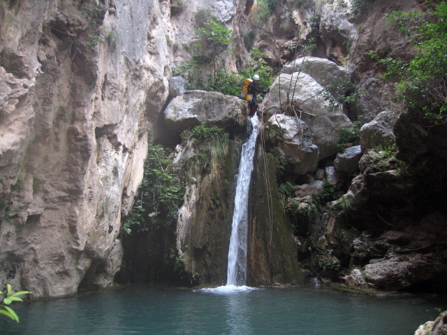  Canyoning für Gruppen in Sort 